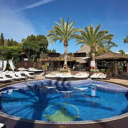Puerto Banus Boho マルベーリャ
